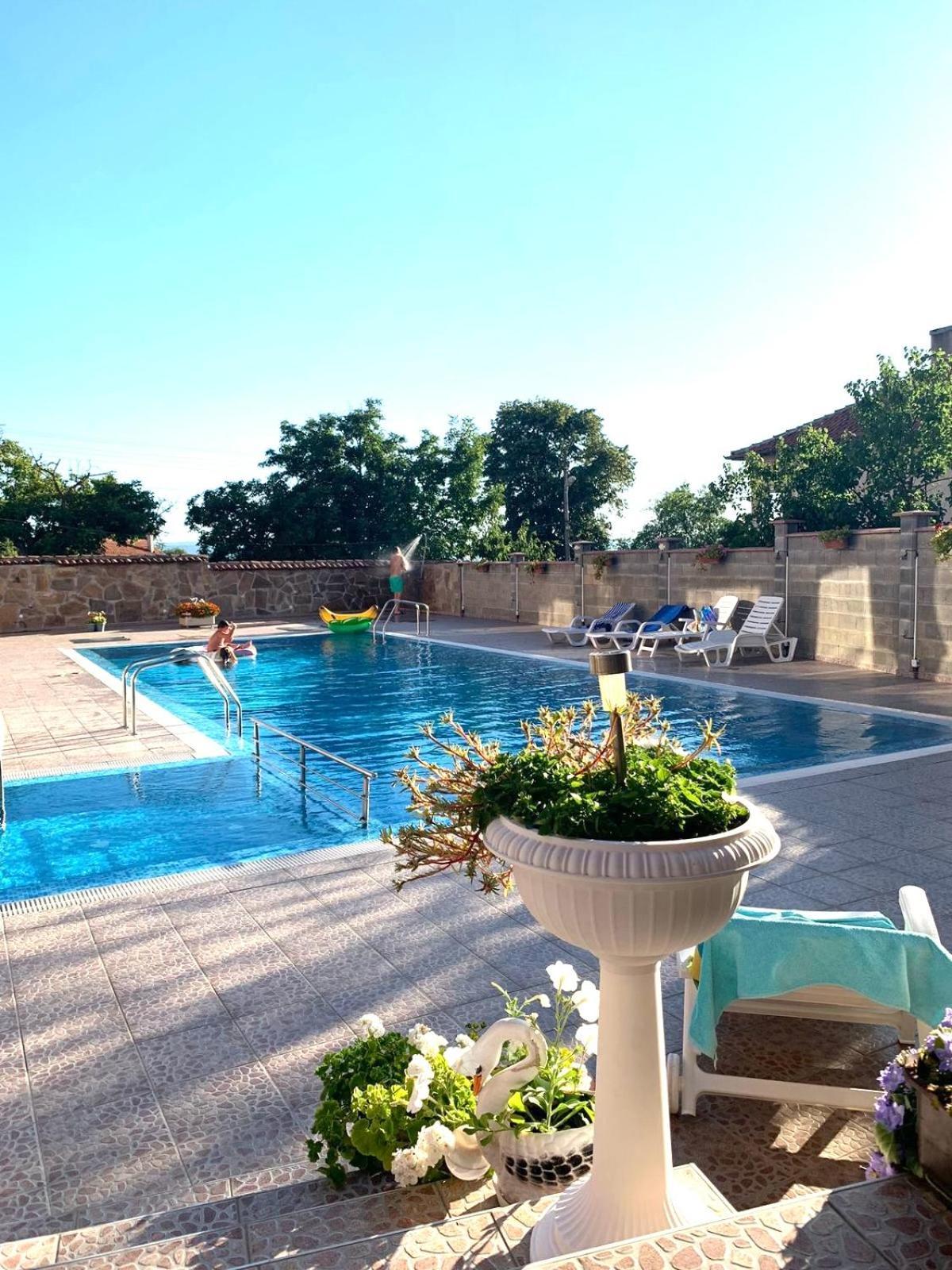 Byala Residence Apartments Bagian luar foto